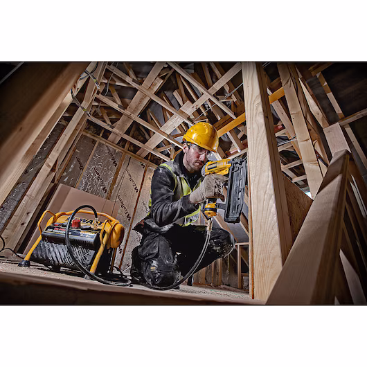 DeWALT DPN1850-XJ Air Brad Pin Gun