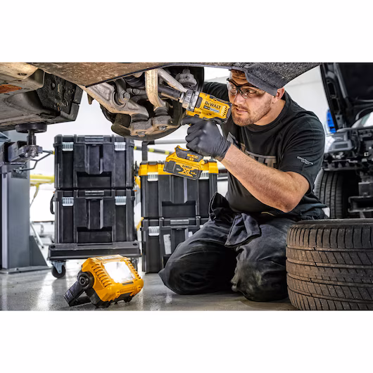 DeWALT DCL077-XJ Compact Task Work Light XR LED