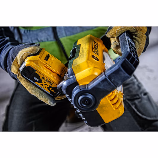 DeWALT DCL077-XJ Compact Task Work Light XR LED