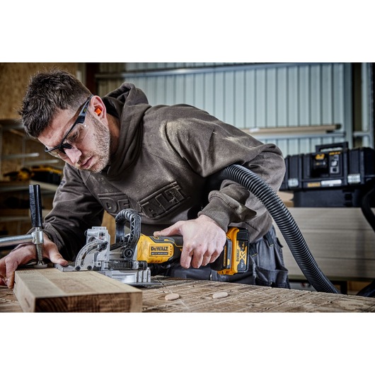Dewalt DCW682NT-XJ 18volt Biscuit Jointer