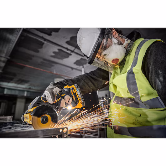 Dewalt DCS438E2T-GB 18volt Cut Off Tool