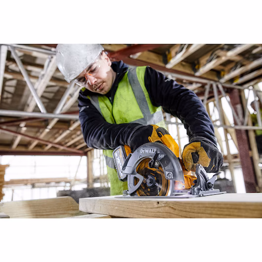DeWalt DCS578N-XJ 54Volt Cordless Circular Saw 190mm Blade